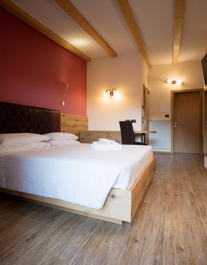 Hotel Crepei Pozza di Fassa Bagian luar foto