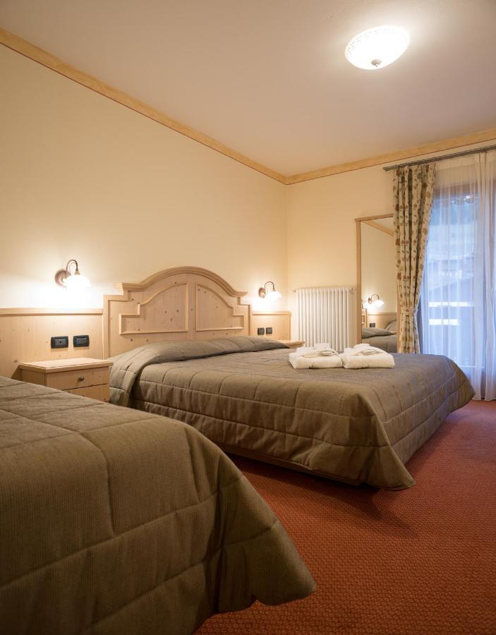 Hotel Crepei Pozza di Fassa Bagian luar foto