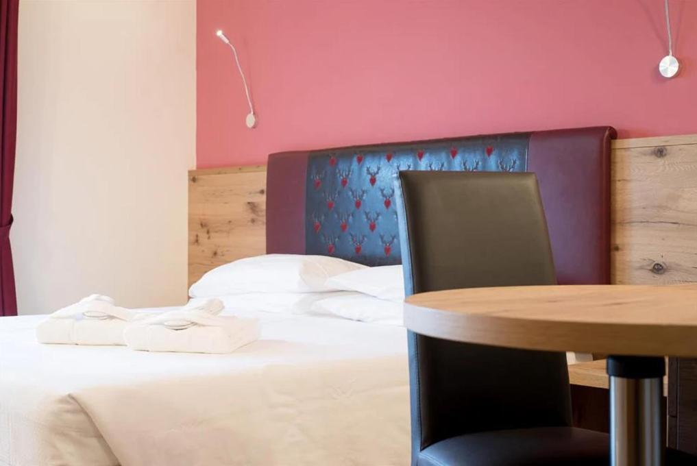 Hotel Crepei Pozza di Fassa Bagian luar foto